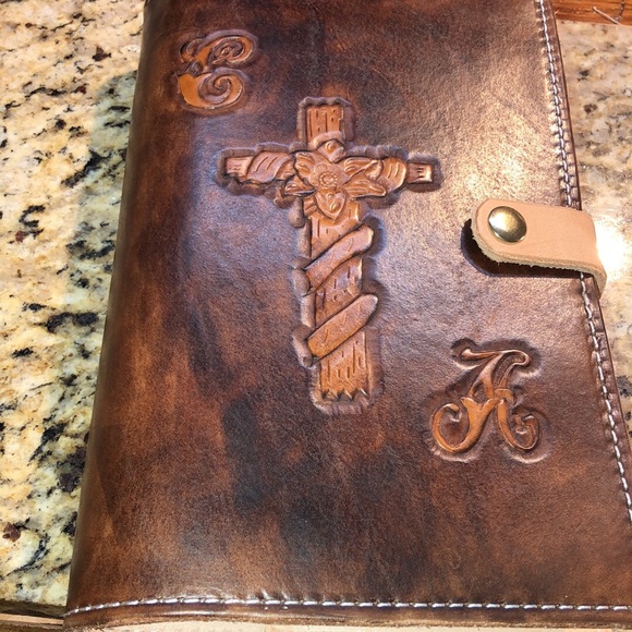 Custom bible covers - Picture 7 of 8